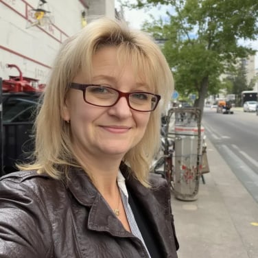 The Quantum Wave Review